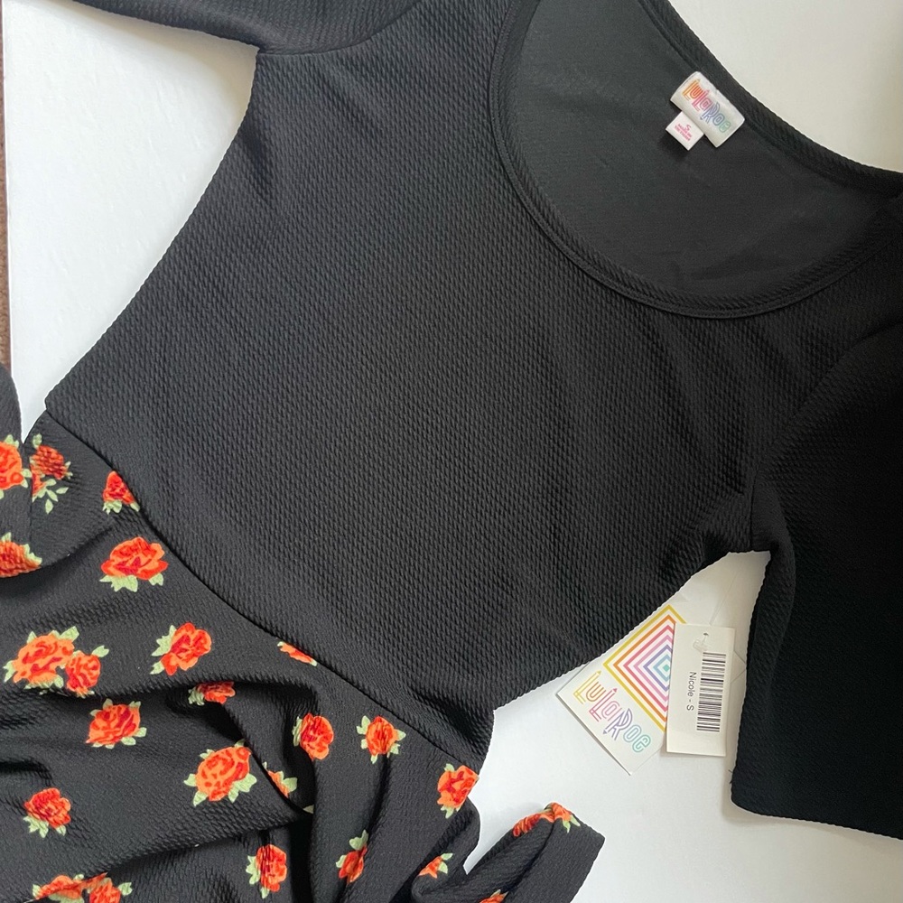 NWT LulaRoe Nicole Dress Black & floral print - Small